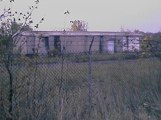 Unknown building close to above guard hut on Wagner Rd. 