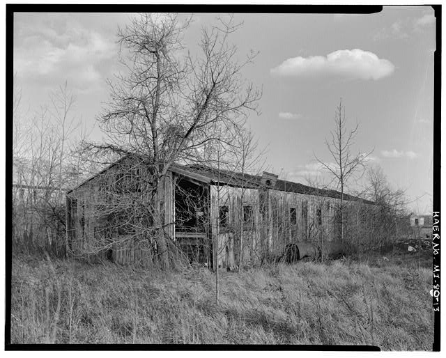 VIEW NORTHEAST, storage structure (north unit)