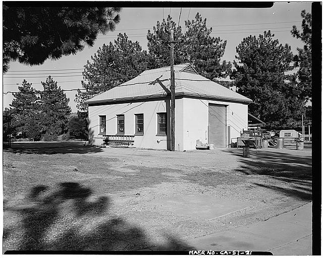 FRONT VIEW OF MISSILE ASSEMBLY BUILDING, LOOKING NORTHEAST