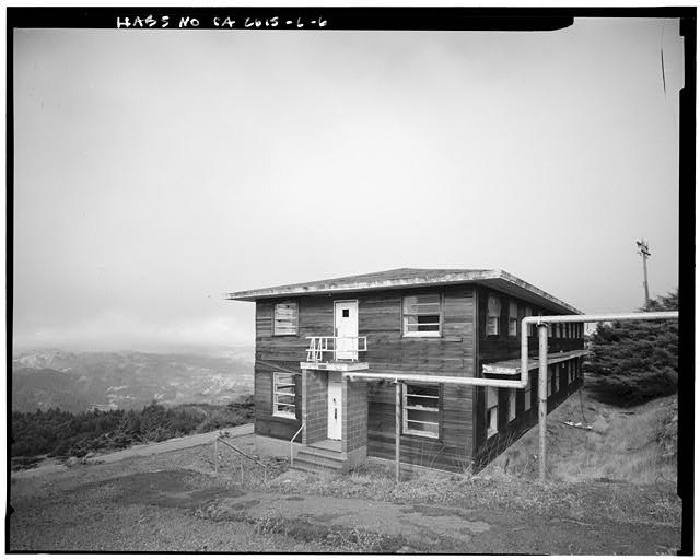 Mill Valley Early Warning Radar Station OBLIQUE VIEW OF THE BACHELOR AIRMEN QUARTERS, BUILDING 210 LOOKING NORTH.
