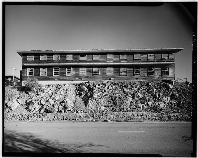 Mill Valley Early Warning Radar Station WEST ELEVATION OF BUILDING 208, LOOKING EAST.