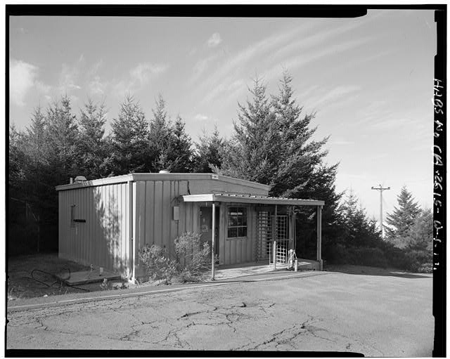 Mill Valley Early Warning Radar Station  EXTERIOR VIEW OF METAL GUARD BUILDING AT THE RADAR DOMES, BUILDING 400, LOOKING WEST-SOUTHWEST.