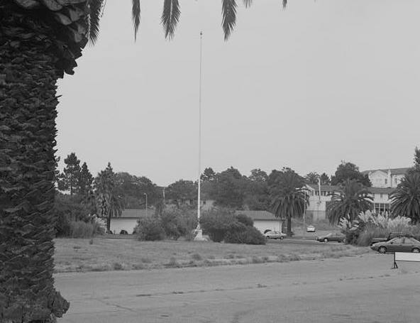  FLAGPOLE; LANDSCAPING NEAR FACILITY 500