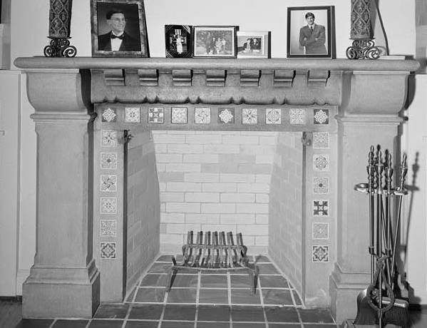 FIREPLACE DETAIL