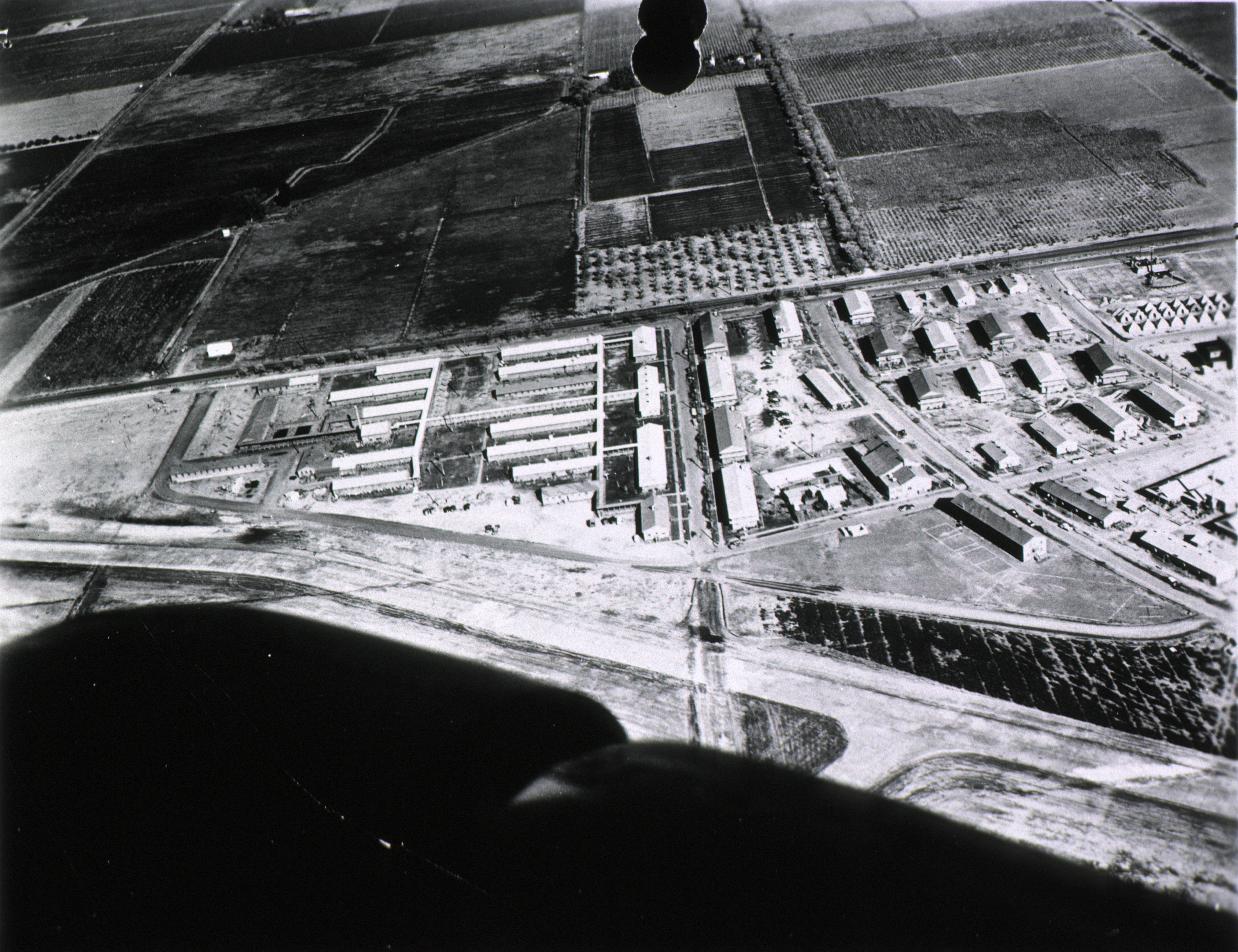 U.S. Army Air Forces. Regional Hospital, Hammer Field, Fresno, Ca: Aerial view