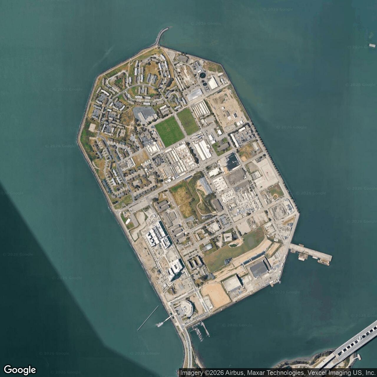 /navy_base/ca/images/treasure-island-satimage.jpg